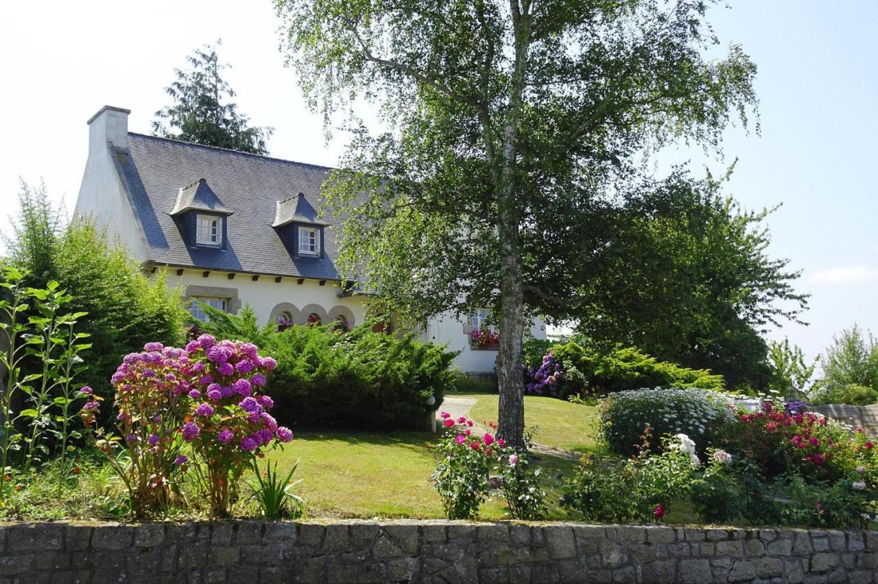 Apartment, Matignon Exteriör bild